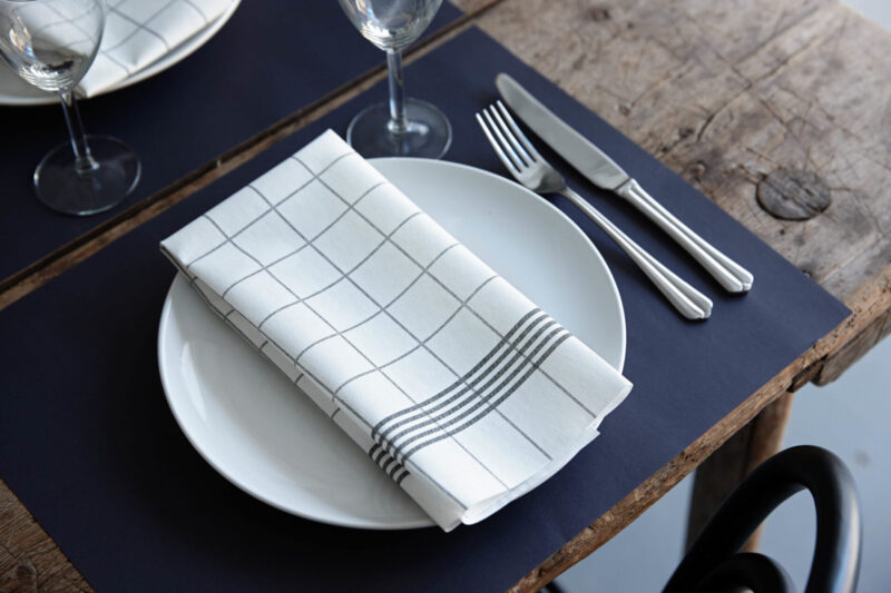 Towel Napkin Setting_1